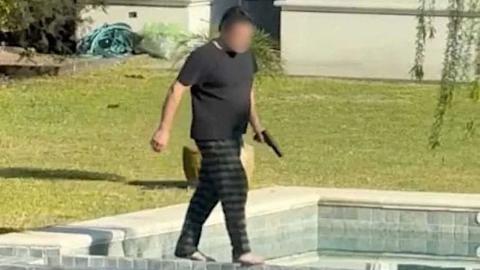 Nordelta: filman a un vecino disparándole a carpinchos y lo denuncian por maltrato animal