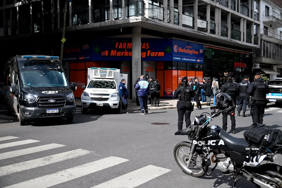 Mató a su exmujer de varias puñaladas en una farmacia del centro de Rosario