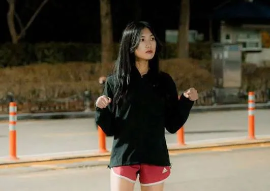 Murió la influencer surcoreana Yo Ji-Woon a los 25 años tras desmayarse en una media maratón en Seúl