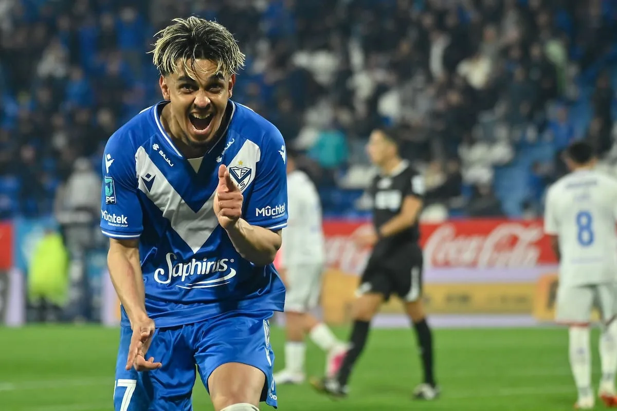 Vélez venció a Tigre en un segundo tiempo de locos: la bandera contra los jugadores y un Ronaldo intratable