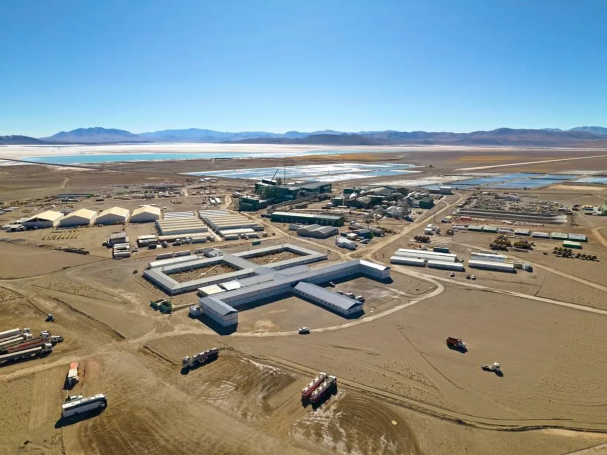 Dos gigantes dominan el nuevo mapa del litio argentino y China lleva la delantera