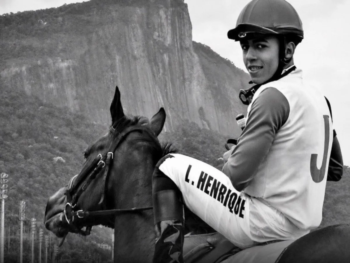 Luto y dolor en el turf: murió el jockey Leandro Henrique, tras caer abruptamente de su caballo en plena carrera