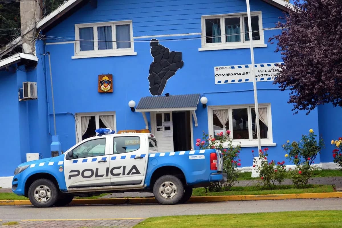 Un hombre quedó preso, acusado de asesinar a su hija de tres años para provocar “sufrimiento” a su madre