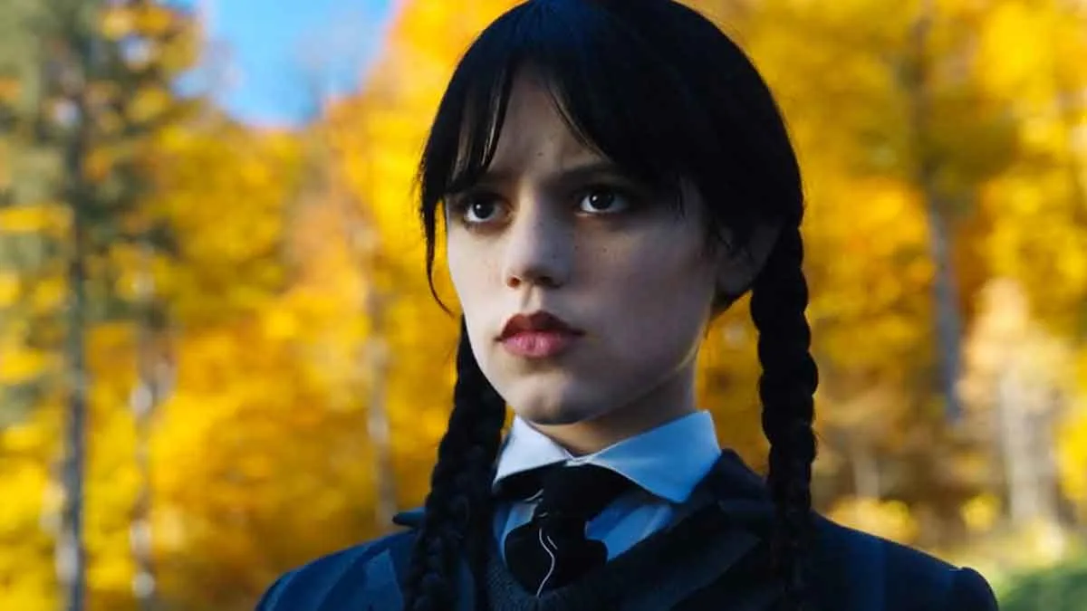 Primera imagen de Jenna Ortega como Miércoles en París