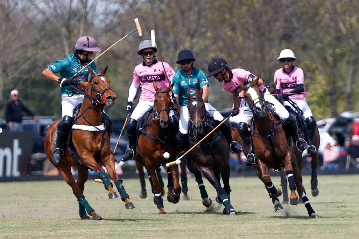 Abierto de Hurlingham: triunfos de Ellerstina-Indios Chapaleufú y La Hache, que son semifinalistas