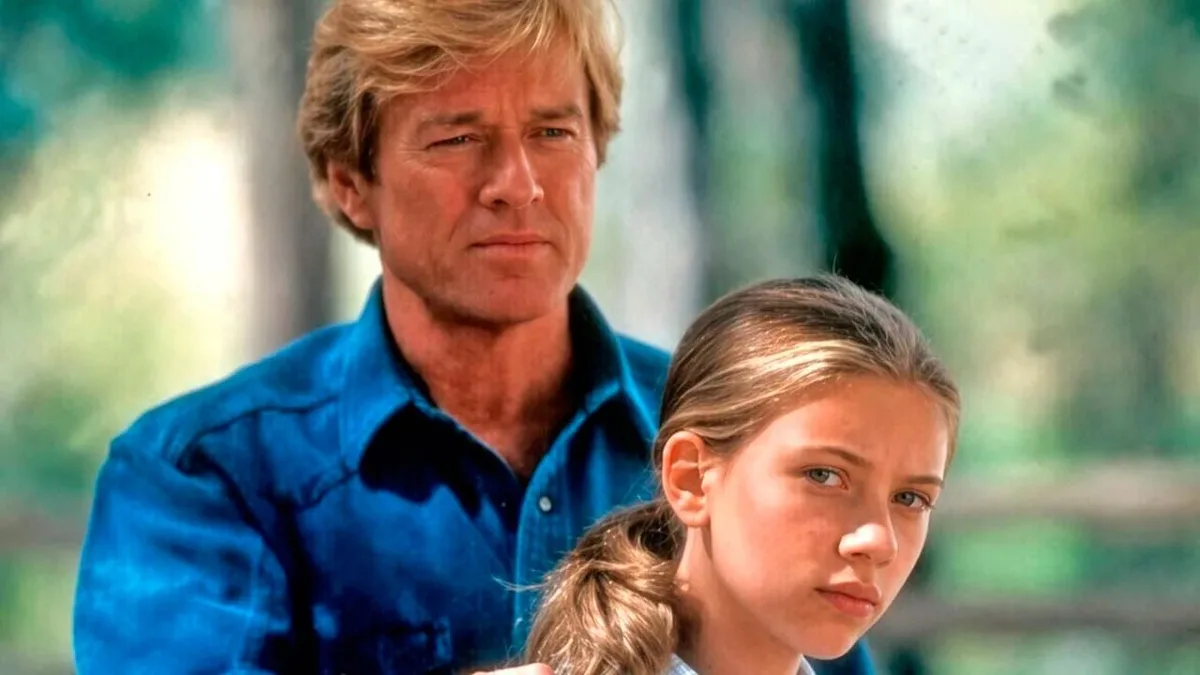 Scarlett Johansson recordó a Robert Redford: "Era muy paciente y se tomaba el tiempo necesario"