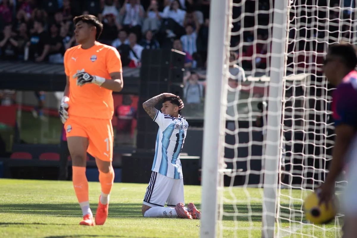 Juegos Suramericanos: la Sub 19 no se pudo contagiar del público y los penales la relegaron a la medalla de plata