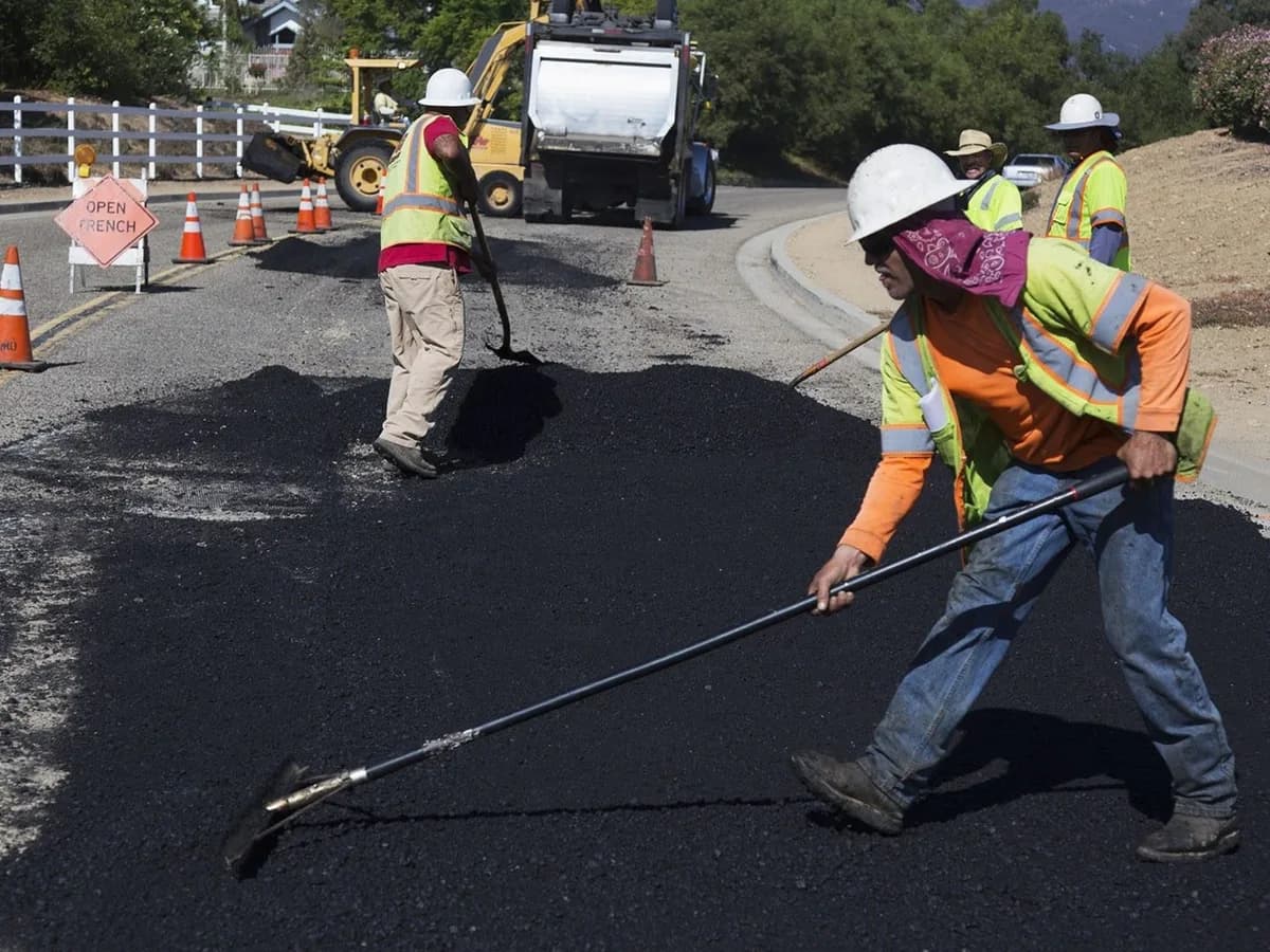 Houston pavimentó una ruta con cenizas en 1974 y el resultado sorprendió