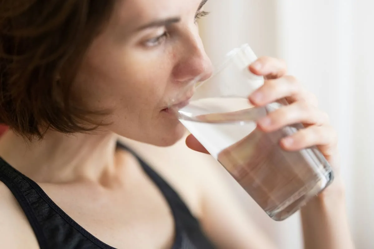 Los médicos coinciden: el agua no es la bebida más efectiva para hidratarse ante la sed