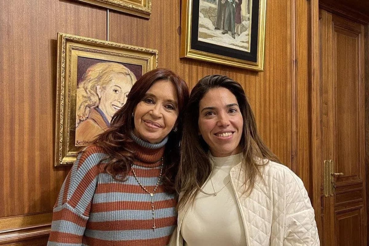 Una sindicalista ligada a La Cámpora compró el piso de abajo de Cristina Kirchner y hay dudas sobre para qué se usa