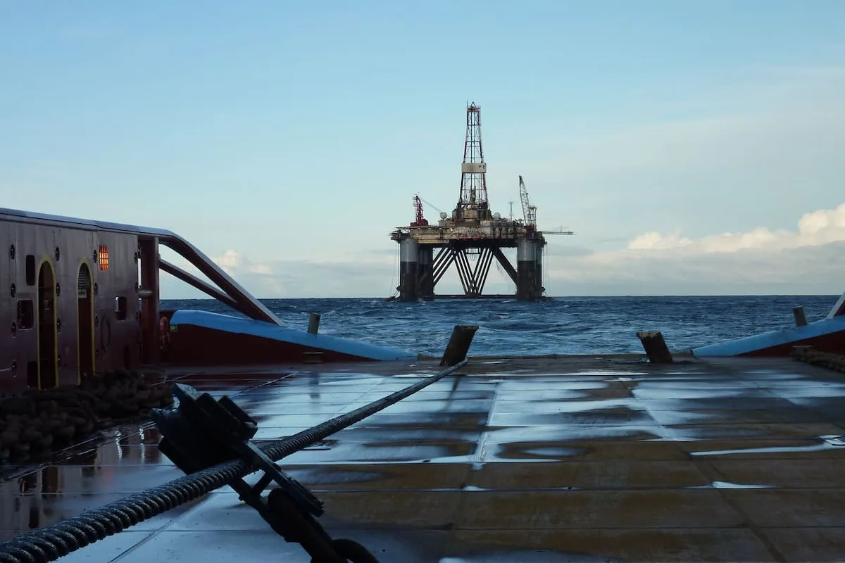 Dos jueces enviaron exhortos a Gran Bretaña e Israel por la explotación petrolera en Malvinas