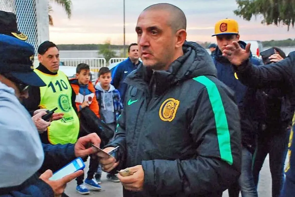 La Justicia federal va por la herencia del exjefe de la barra de Rosario Central: pidió embargos por $600 millones y decomiso de acciones de empresas y un vehículo