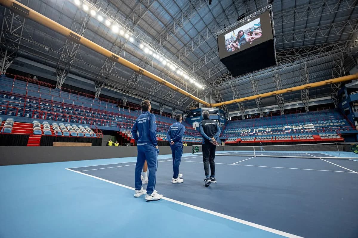 Copa Davis en Neuquén: la cancha que llegó en barco desde España y tiene componentes especiales