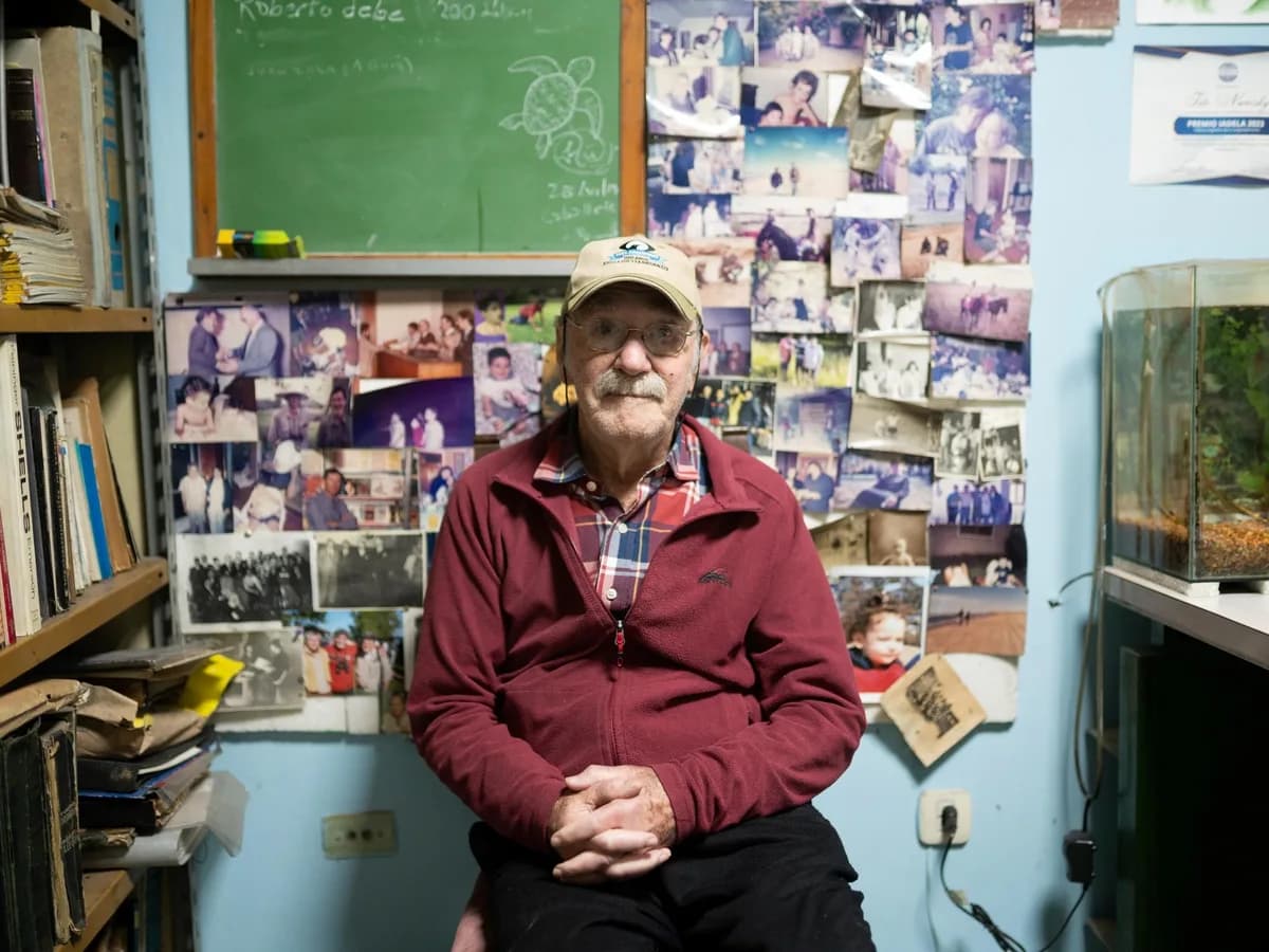 El rey de las aves: “No es sano encerrar al que uno quiere”