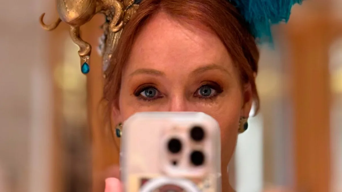 J.K. Rowling sigue atrincherada en X a dos meses del estreno de la serie de Harry Potter en HBO Max