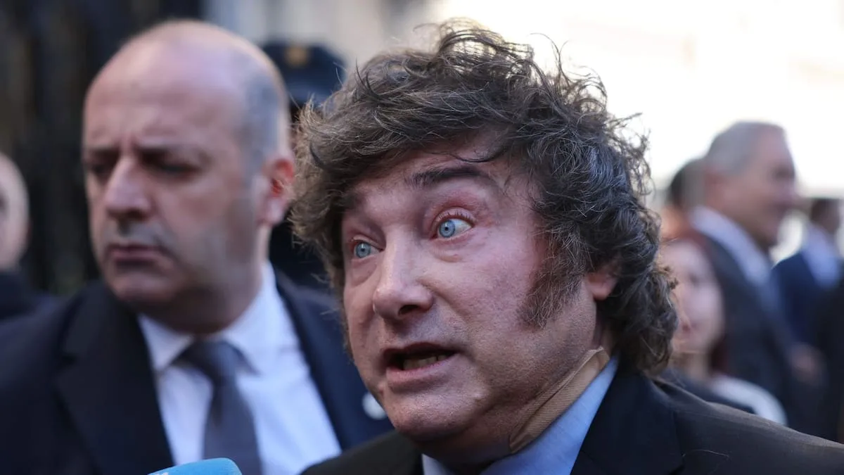Milei en Madrid: acusó de “dictador” al presidente español y desató un revuelo