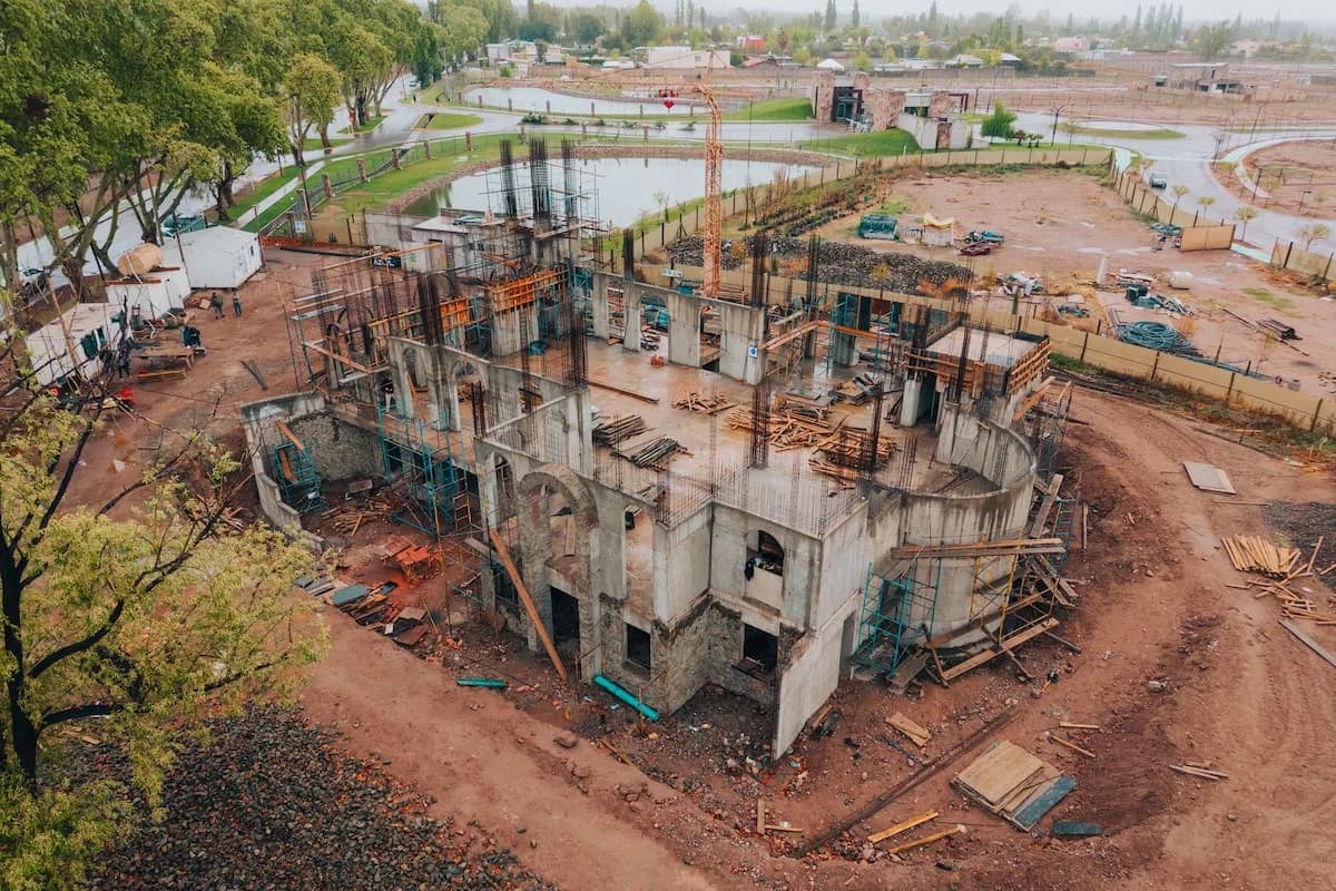 Mendoza: retoman la construcción del primer templo del mundo dedicado a Carlo Acutis