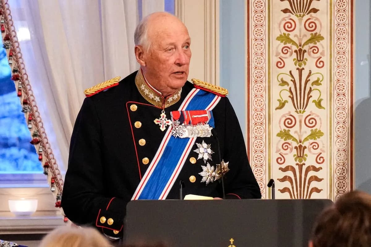 Se agravó la salud del rey Harald de Noruega, que permanece hospitalizado