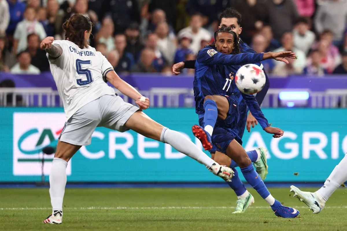 Francia e Italia armaron un gran partido, por la Nations League: del golazo de Olise a la arremetida de Bastoni