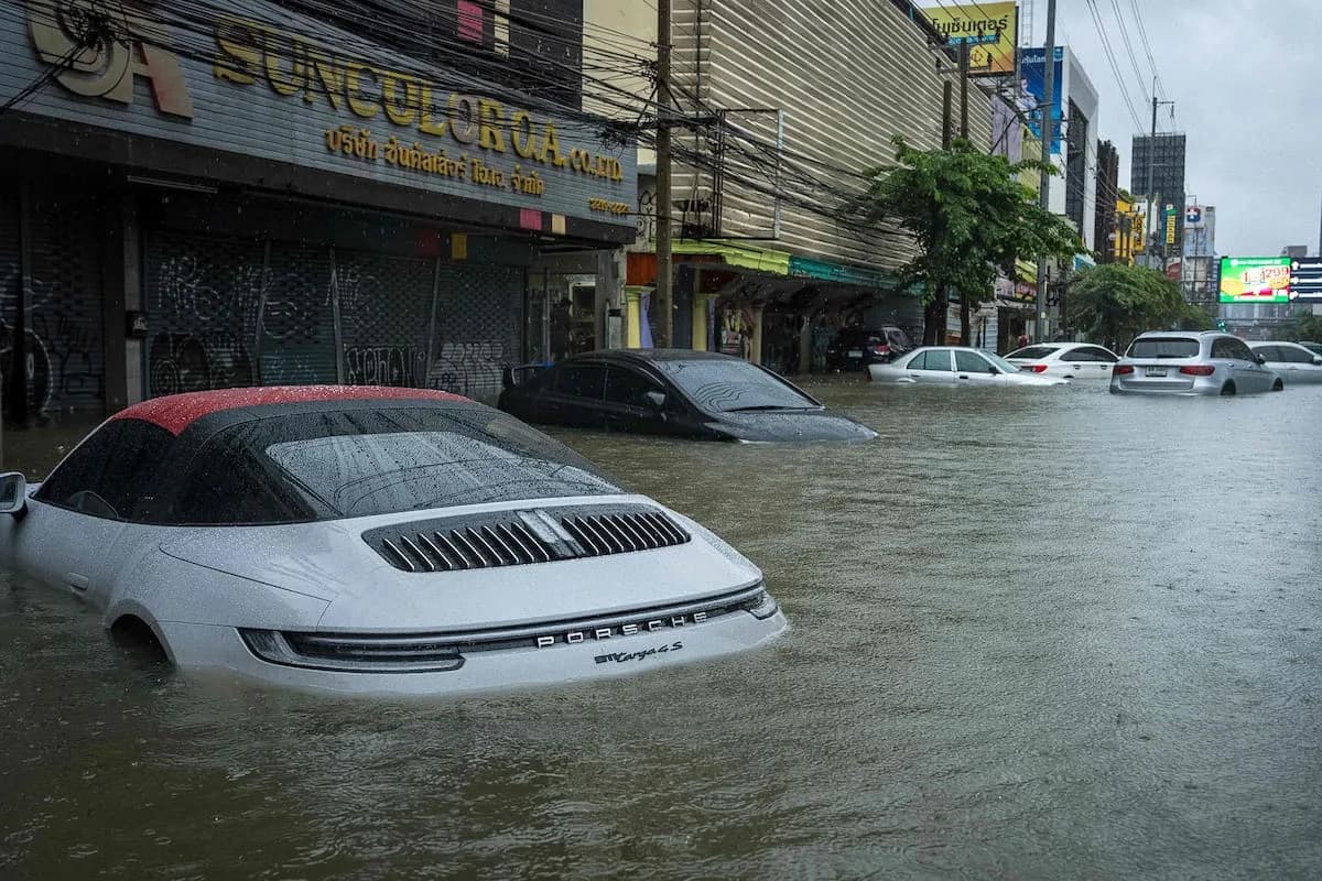 Las inundaciones en Bangkok empiezan a ceder tras las lluvias torrenciales que afectaron a 700.000 personas