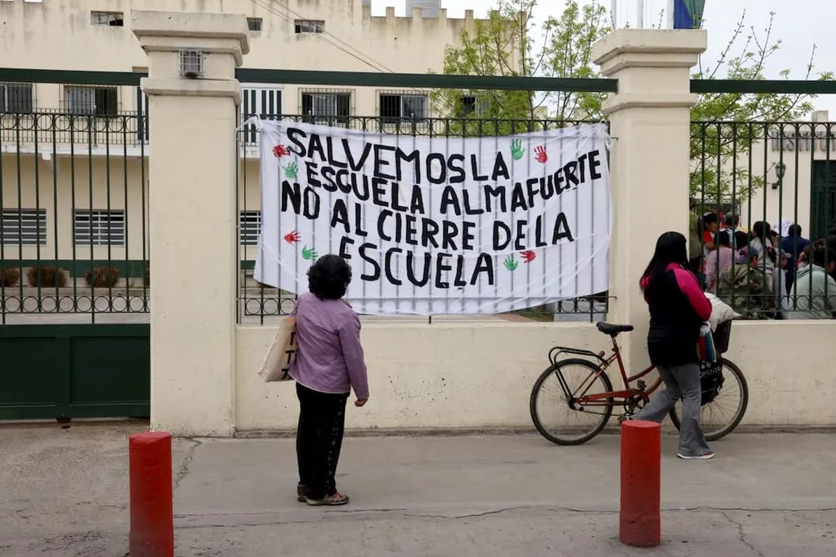 Un fallo extendió un año la vida del Instituto Almafuerte, el colegio de 1400 alumnos que iba a cerrar