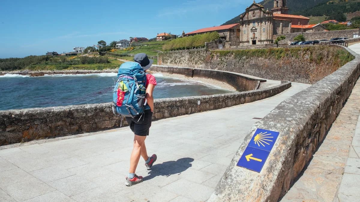 Camino de Santiago: diario de viaje por el sendero portugués que bordea el mar