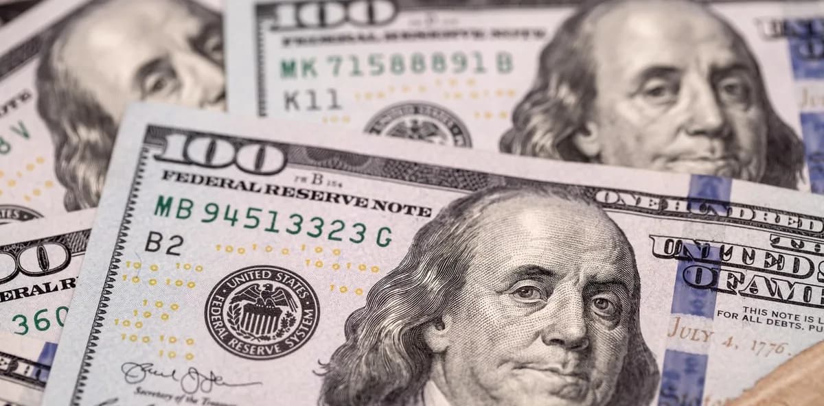 Dólar tarjeta hoy: cotiza a $2.015 este sábado 24 de octubre