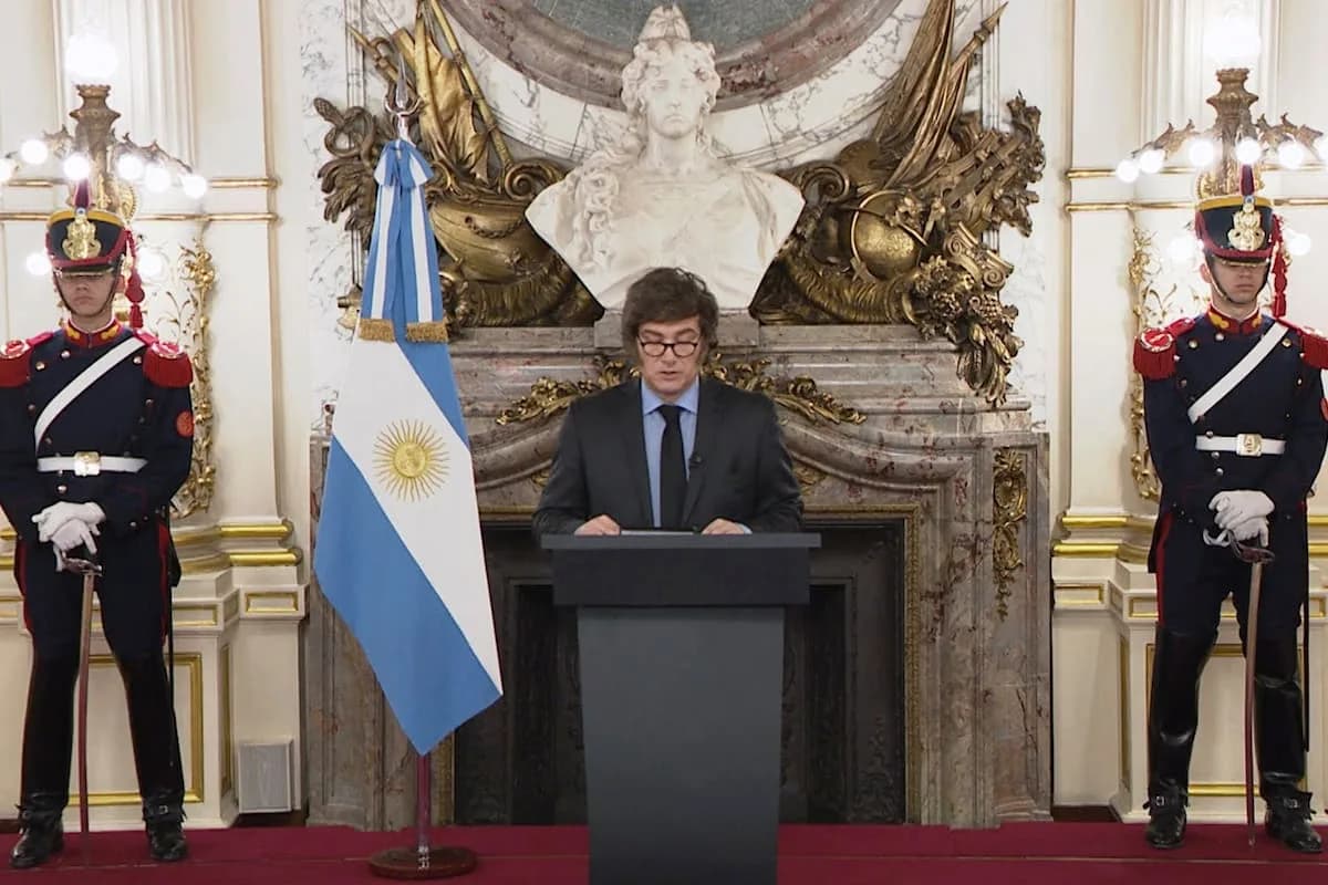 A qué hora habla Javier Milei en cadena nacional por las Malvinas