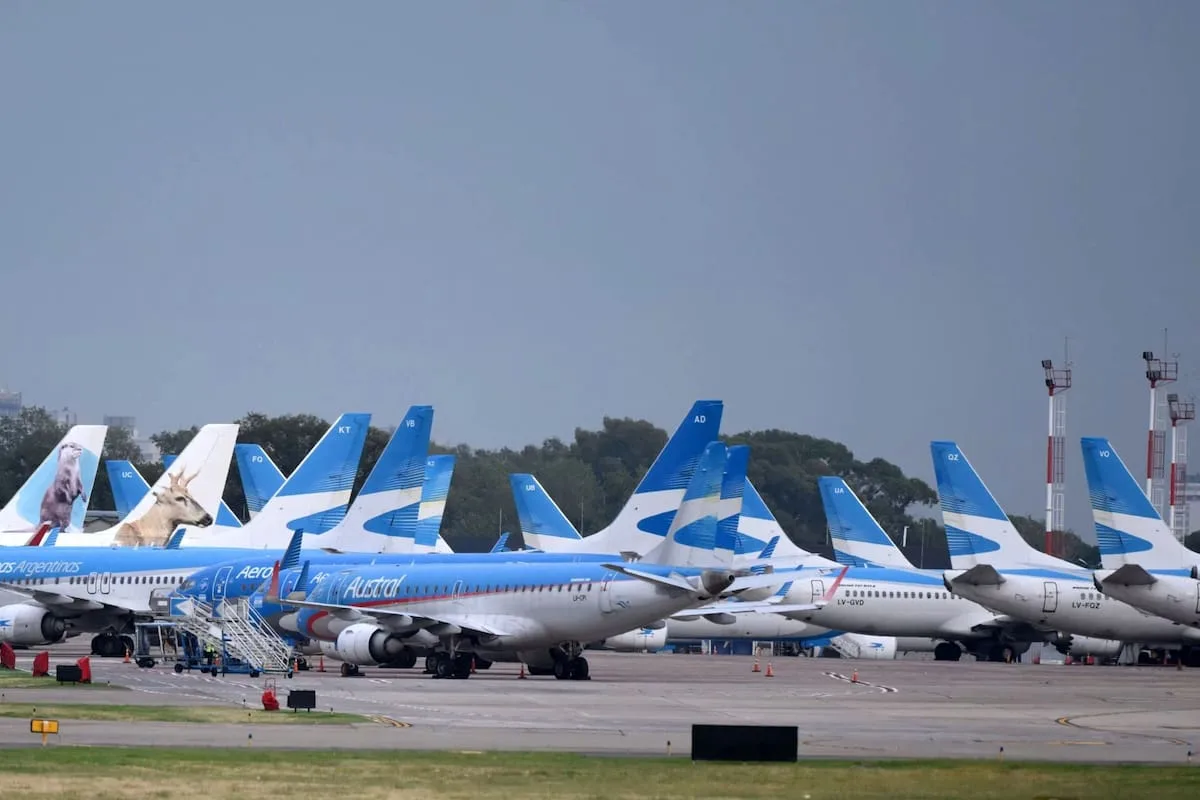 Autorizaron a un fondo a pedir embargos por US$390 millones por la expropiación de Aerolíneas Argentinas
