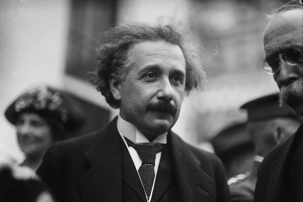 Einstein y la madurez: cuando preocuparse por los demás supera al yo