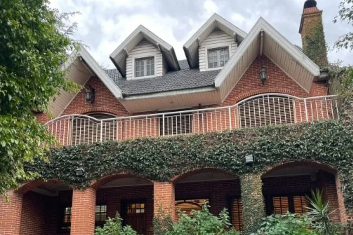 Daniel Osvaldo puso en venta su chalet en Lomas de Zamora por 500.000 dólares: un recorrido en fotos por el interior