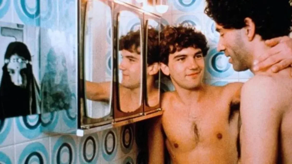 Antonio Banderas debutó hace 44 años con Almodóvar y desató gritos y polémica en San Sebastián