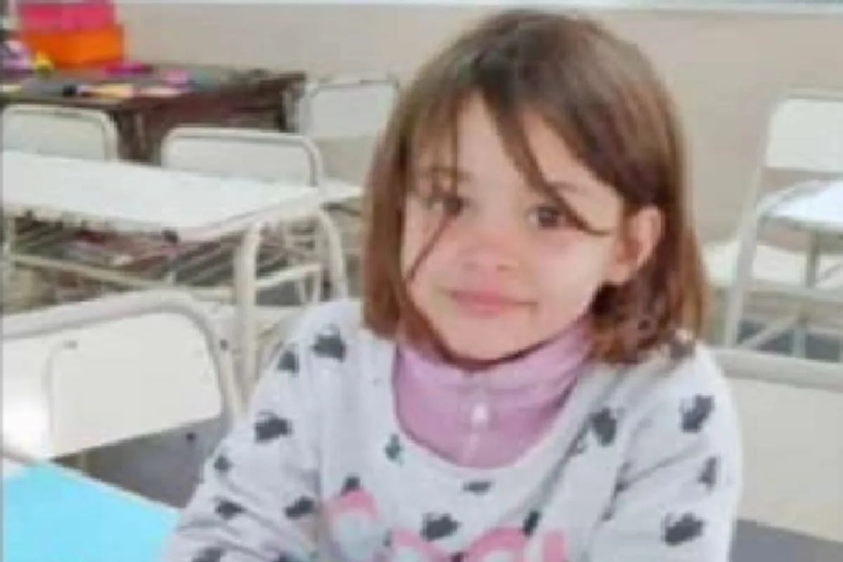 Empezó el juicio por la violación y muerte de Aralí Vivas: su madre, su padrastro y un amigo son los acusados