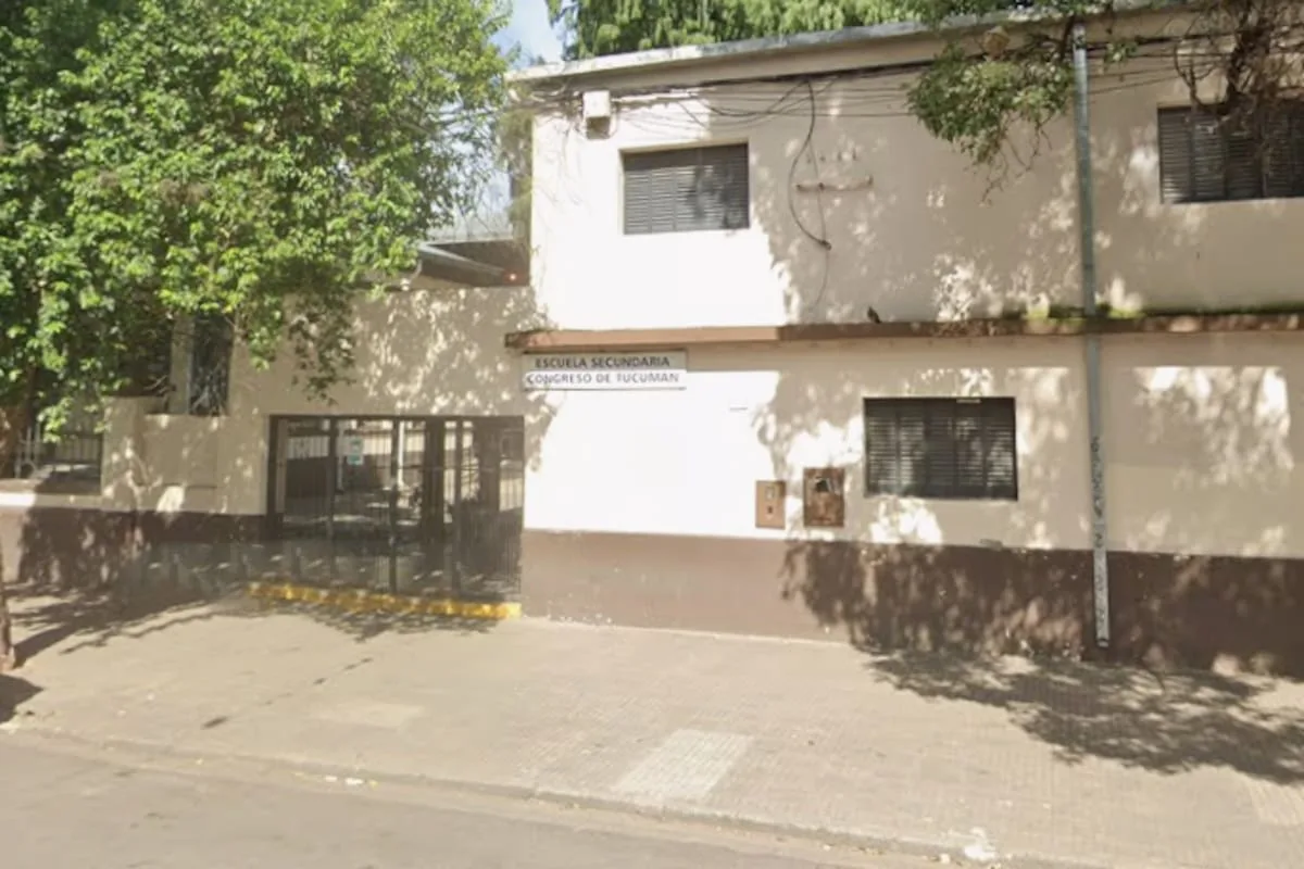 Tucumán: un estudiante de 14 años llevó un arma a la escuela y disparó dentro de un aula
