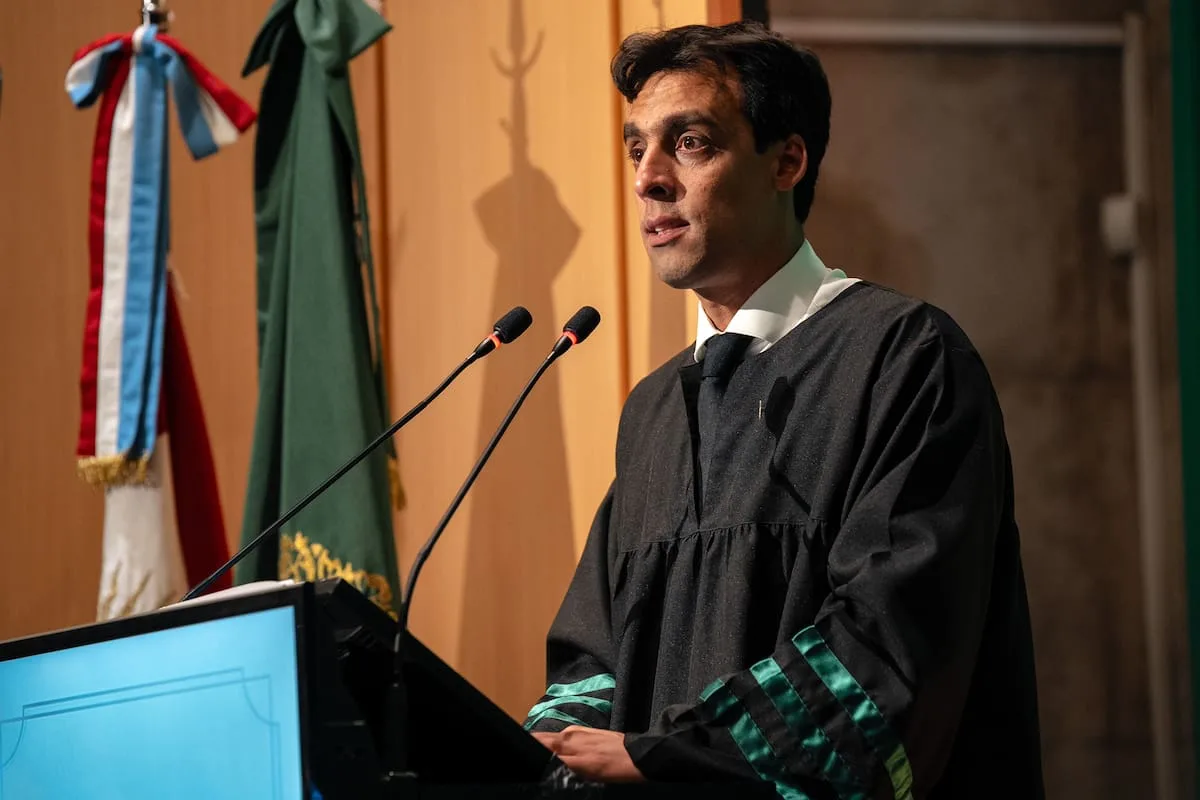 El rector de la Universidad Siglo 21 advierte por la "pérdida de agencia humana" frente a la IA