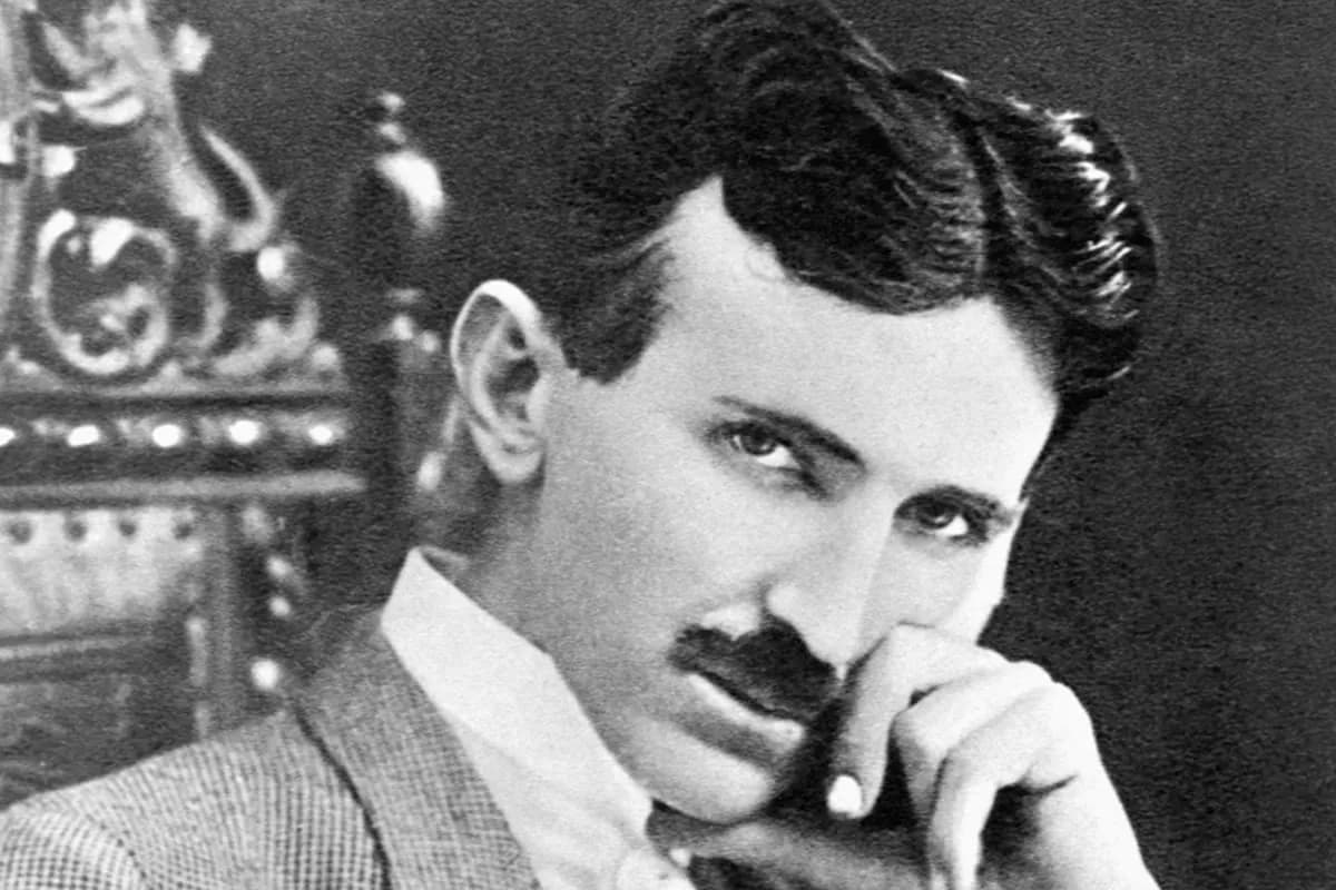 Nikola Tesla anticipó los celulares en 1926: “Podremos comunicarnos instantáneamente, sin importar la distancia”