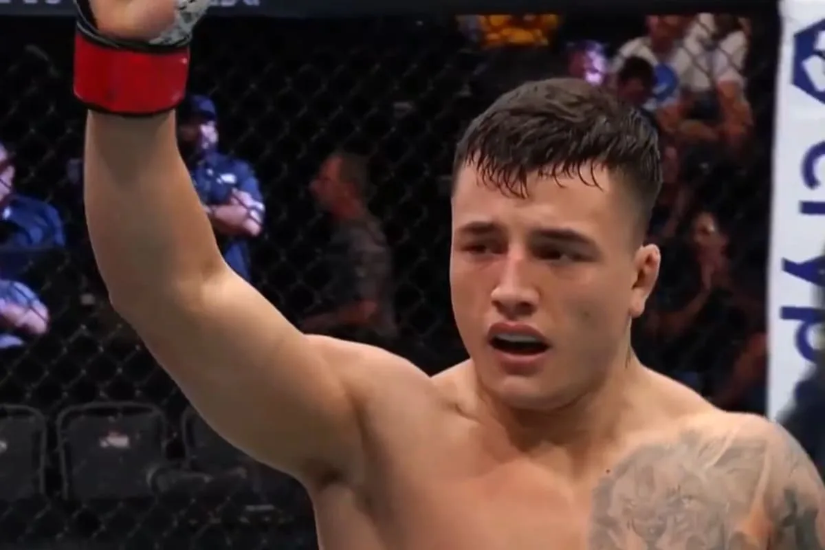 Francisco Prado volvió al triunfo en UFC: nocaut técnico a Ismael Bonfim en Las Vegas
