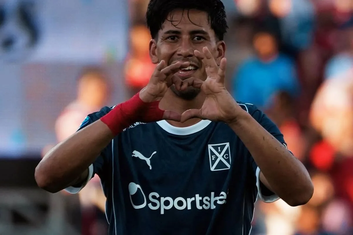 Independiente retrocedió en el juego, pero se llevó los tres puntos de Santa Fe: venció a Unión 2-1