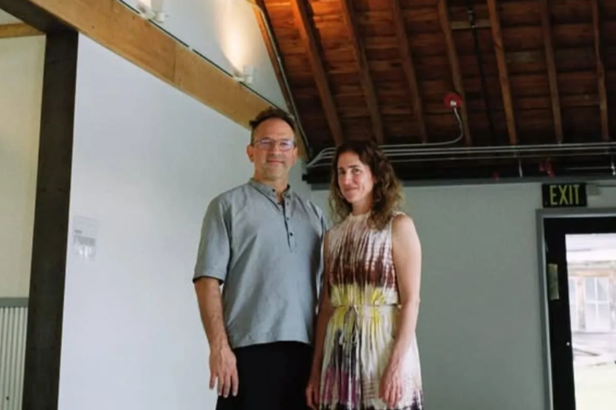 De Nueva York a un pequeño pueblo: dejaron la gran ciudad y convirtieron un viejo molino en su proyecto de vida