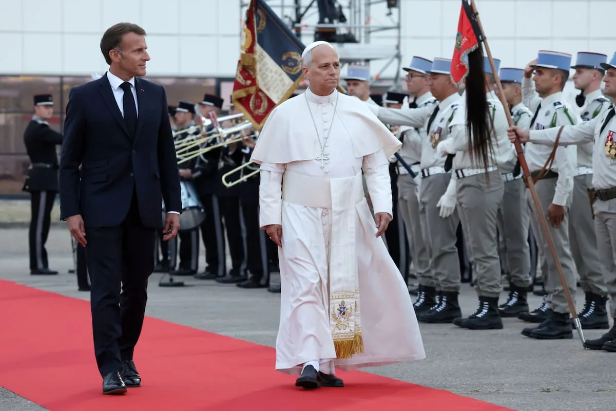 León XIV cerró su viaje a Francia con un mensaje político para una Europa en guerra