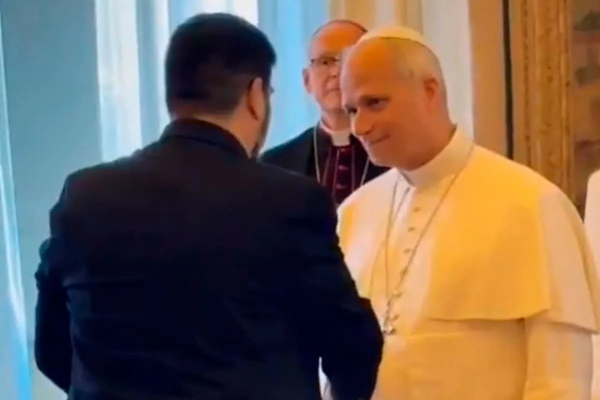 Un dirigente social le llevó al Papa un crudo diagnóstico del gobierno de Milei antes de su visita al país