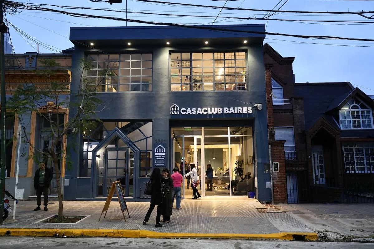 Casaclub inauguró una nueva sede en Villa Ortúzar por la alta demanda de salud mental