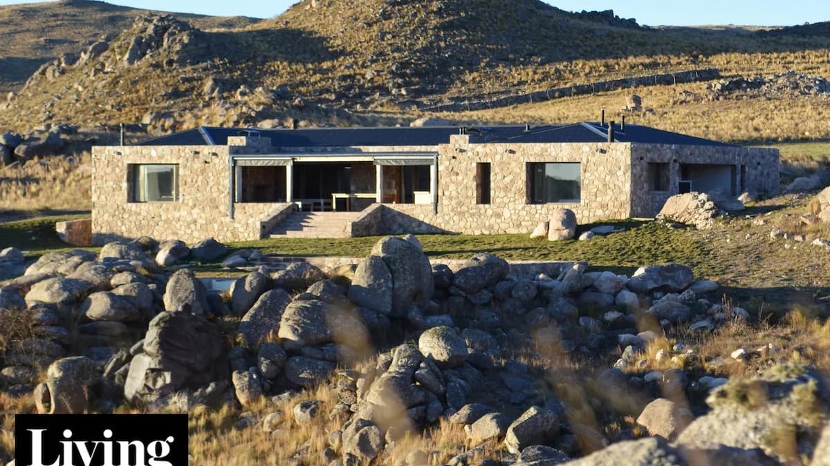 Un refugio sustentable en las sierras