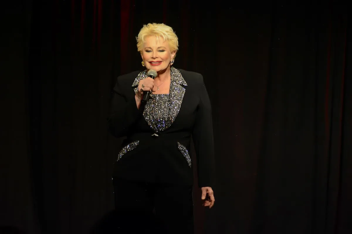Vuelve: Carmen Barbieri soprende como cantante de tangos en un esbozo de revista