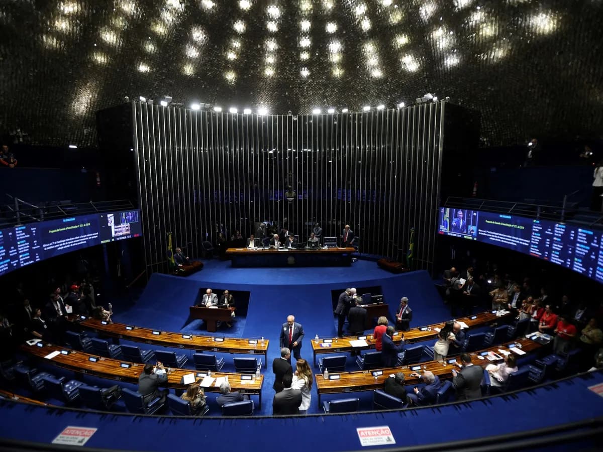 Brasil aprueba la semana laboral de 40 horas a 11 días del balotaje