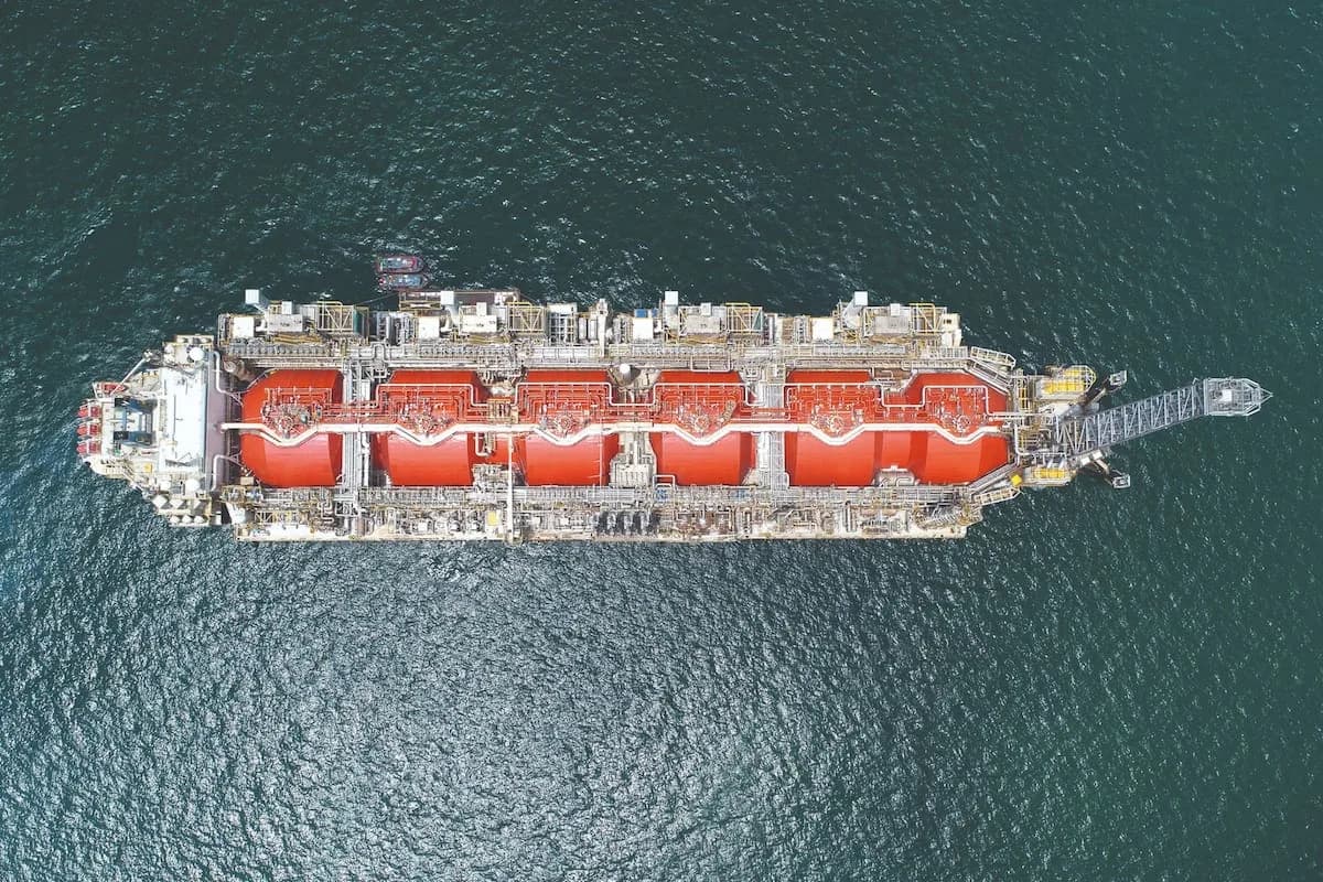 Viaje a Bruselas para venderle gas argentino a una Europa en apuros