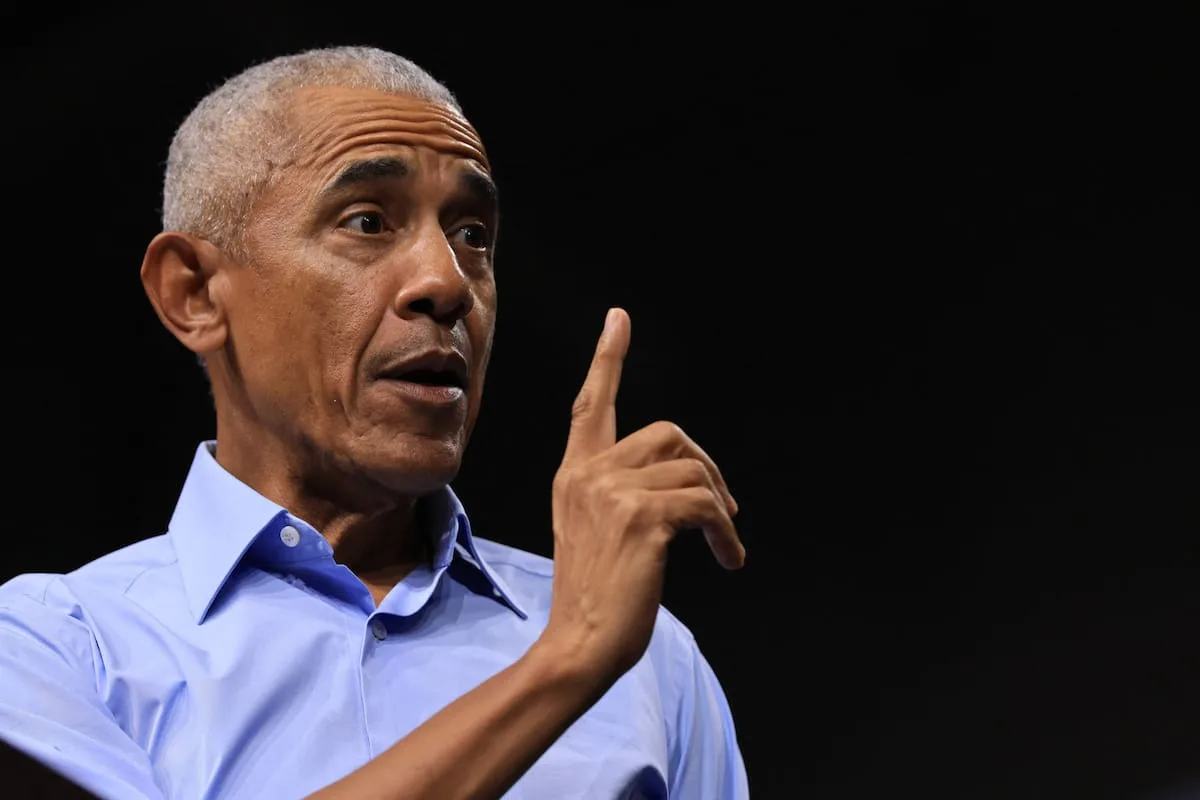 Obama defendió una frontera segura y criticó a los agentes enmascarados de Trump