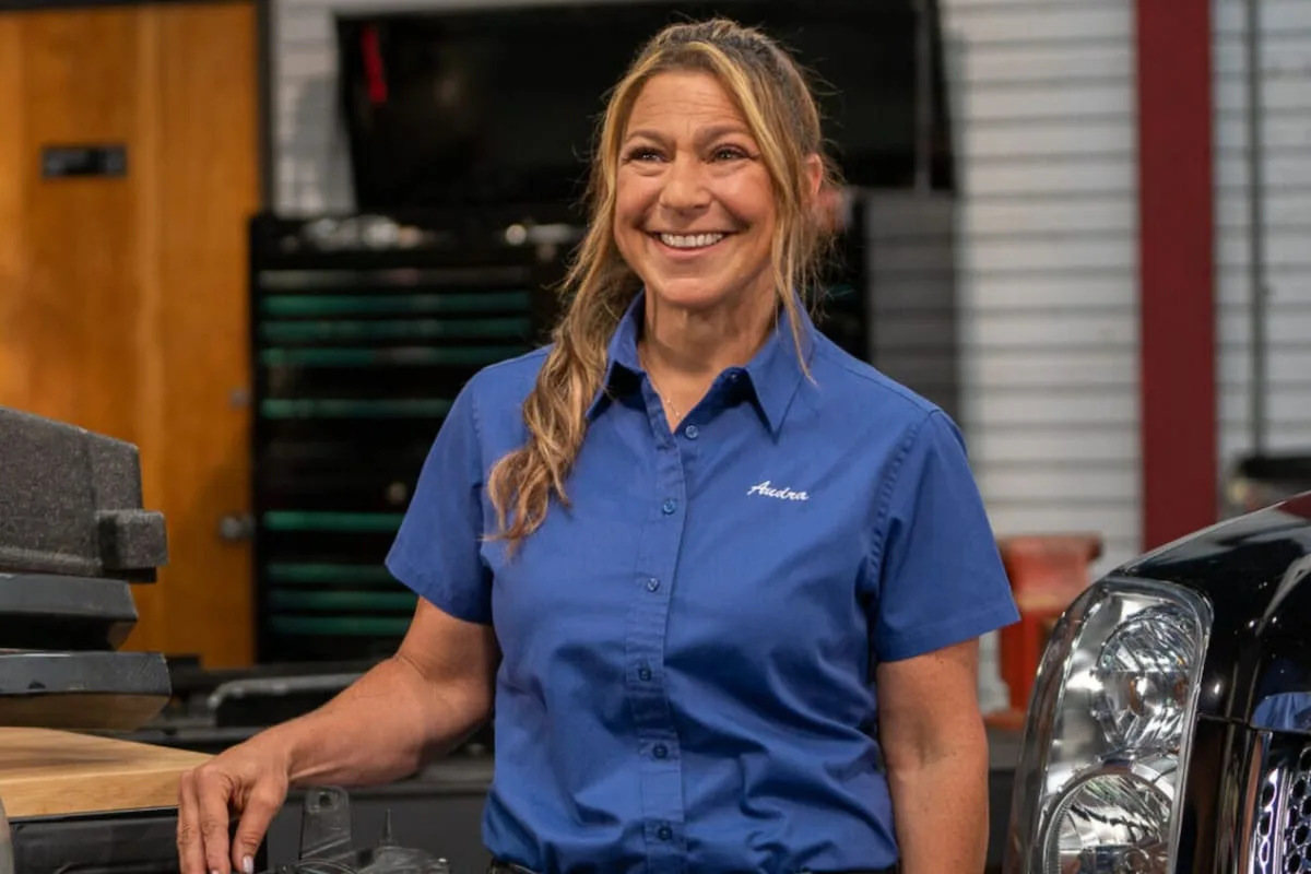 Audra Fordin, mecánica automotriz: “No rotar los neumáticos puede costarte hasta un 25% de su vida útil”