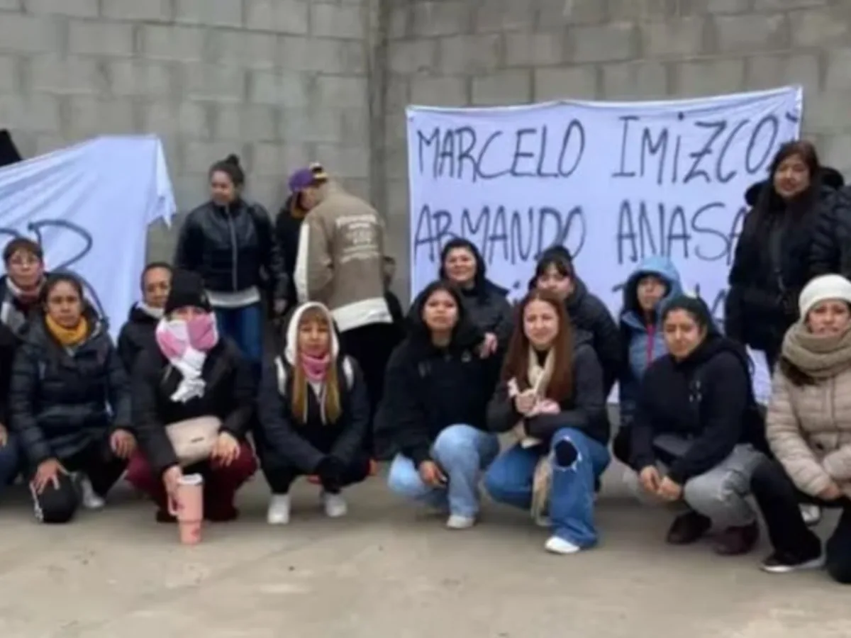 "Piensen la próxima vez que voten": el discurso tras el cierre de una histórica fábrica textil que tiene como socio a un exjugador de Los Pumas