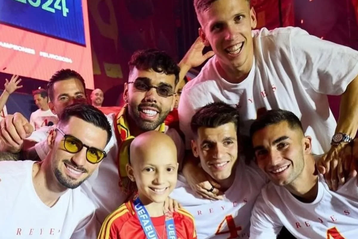 María Caamaño: la niña de 13 años que emocionó a la selección española en los festejos del Mundial 2026